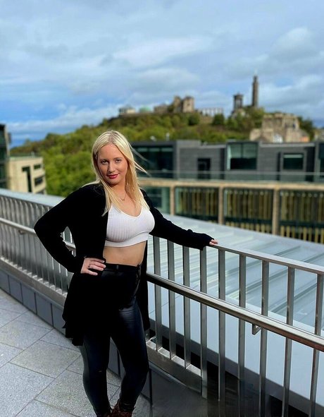 Kinkerbells1 hd actress img