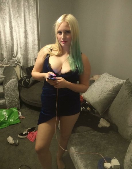 Kinkerbells1 high quality actress pic