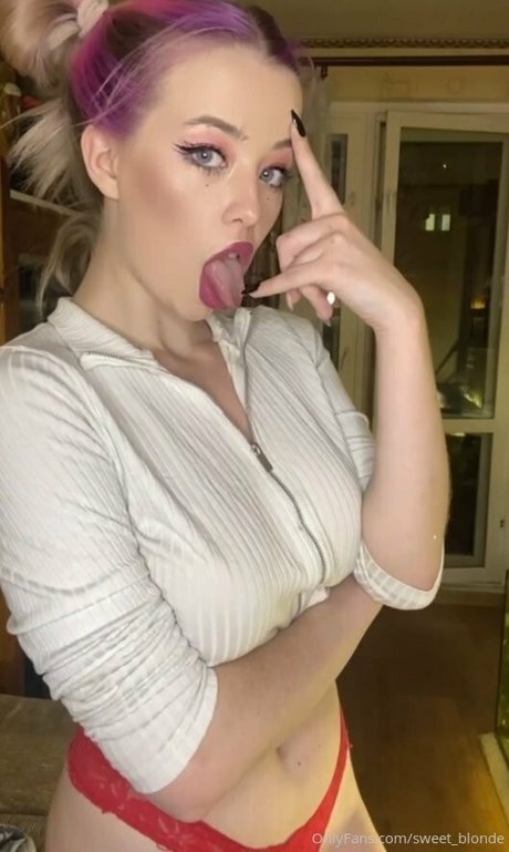 hot blonda perfect pornstar image