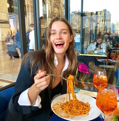 Noel Capri Berry pornstar sex pic