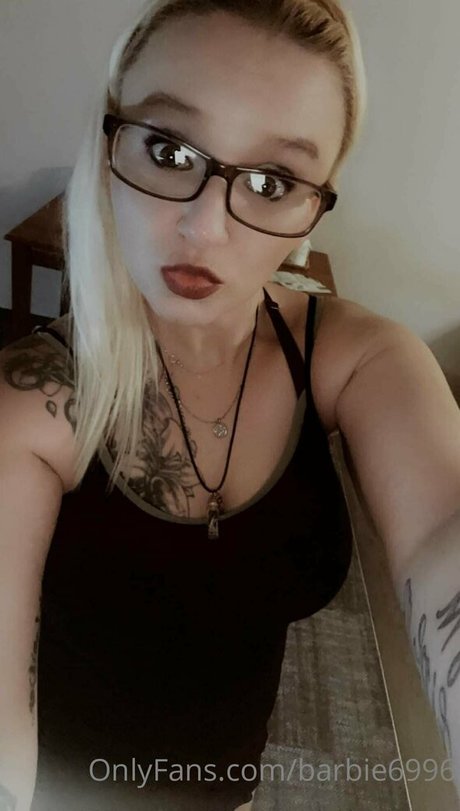 barbie6996 pornstar sexy image