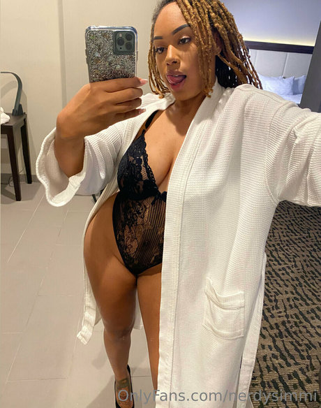 nerdysimmi exclusive pornstar photos