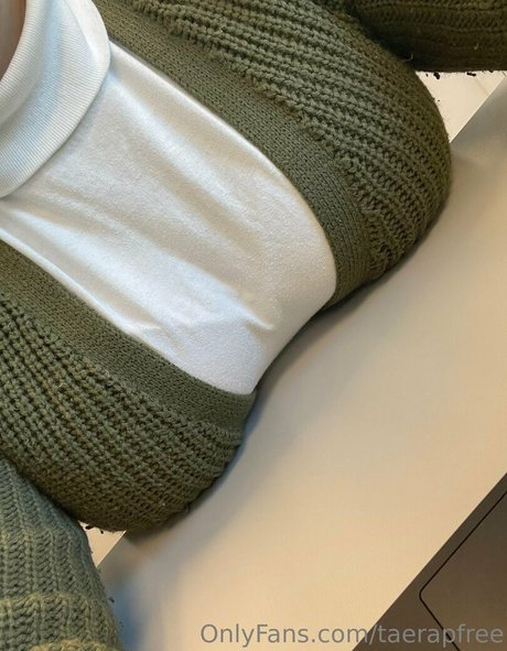 taerapfree erotic model pic