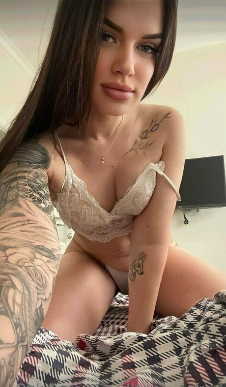 dianakussfree perfect model pics