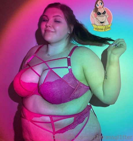 pr1ncessgl1tterfree nice model pics