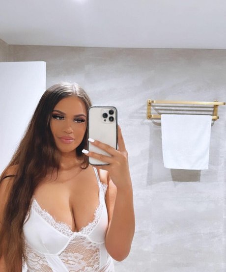 alverahoney nice model gallery