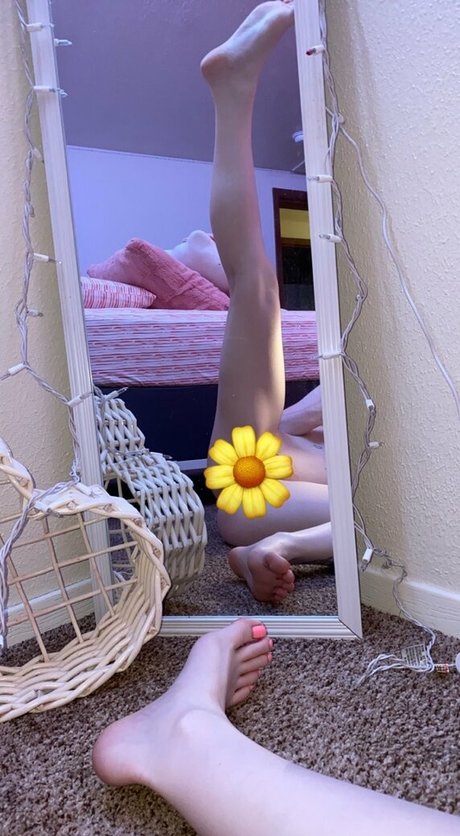 sinful lil ginger free star photo