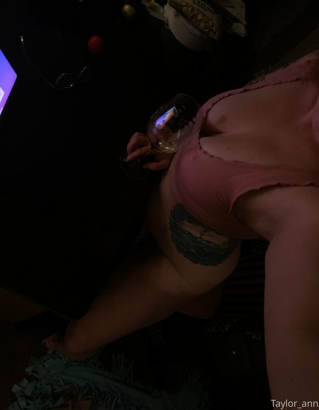 taylorann69 model adult image