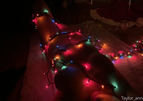 taylorann69 model nude galleries