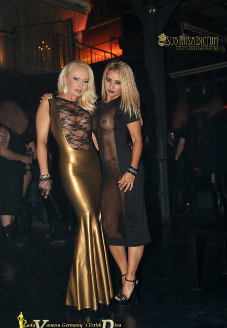 Lady Vanessa pornstar naked pic