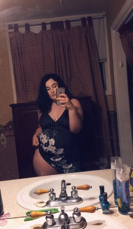 roxieyourdream exclusive actress photos