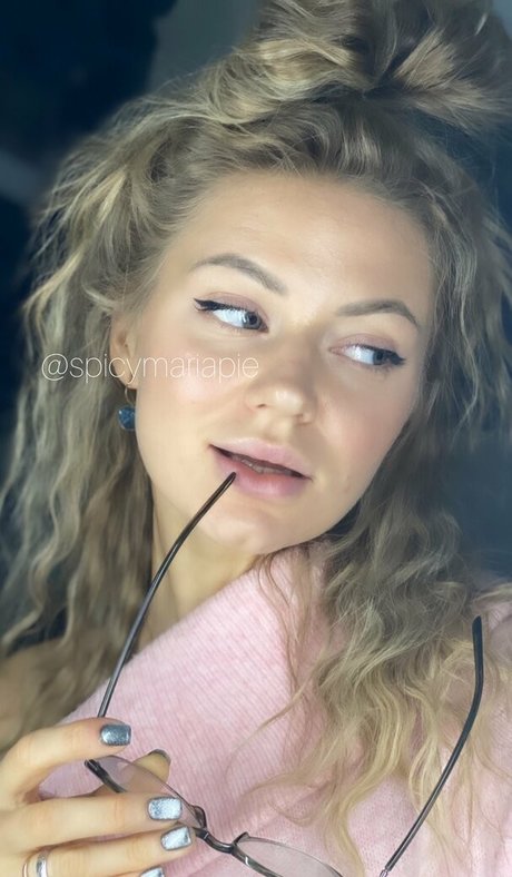 spicymariapie pornstar naked archive