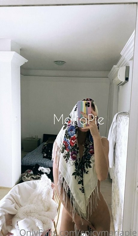 spicymariapie pretty star image