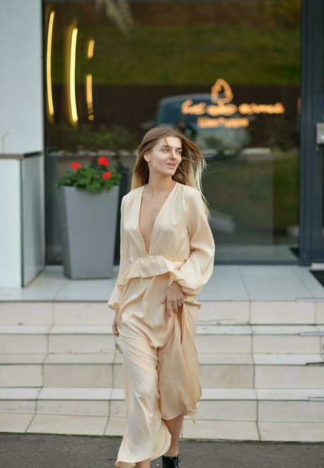 palmy angel pretty model picture