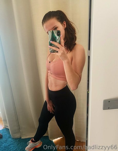 badlizzyy66 best model img