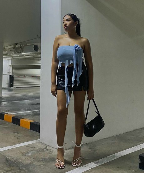 sucking cock onlyfans pornographic photo