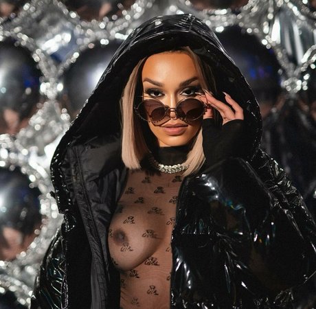 Pearl Thusi star pornographic pic