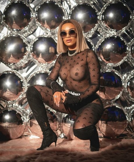 Pearl Thusi sex star pic