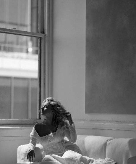 Julia Schlaepfer star nice pics