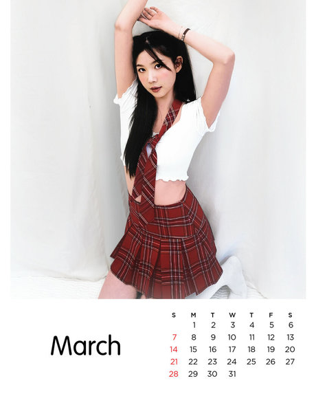 NoHaileeNo naked model gallery