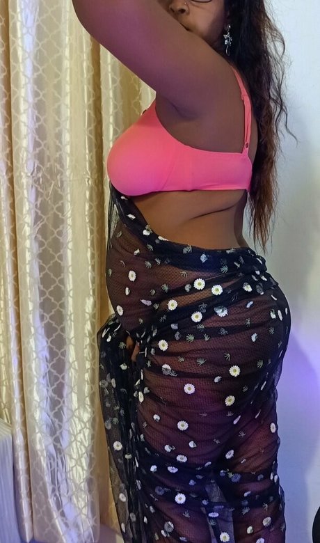 naughtyaunty model pornographic image