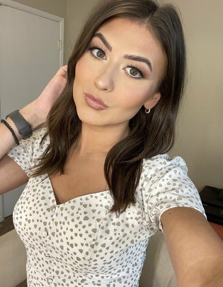 money onlyfans top pic