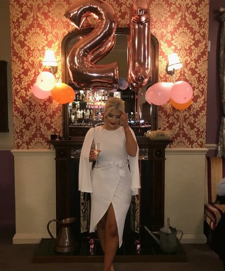 curvy star onlyfans free sex galleries