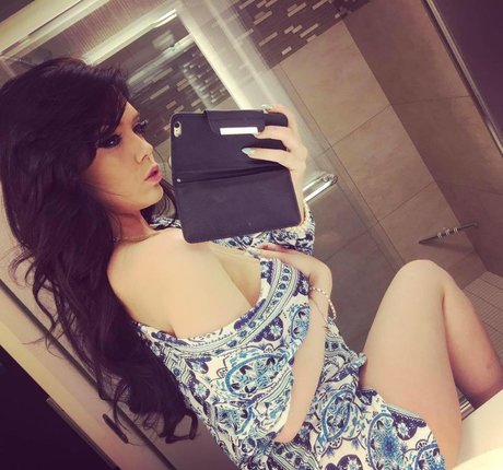 Ryan Smiles model hot gallery