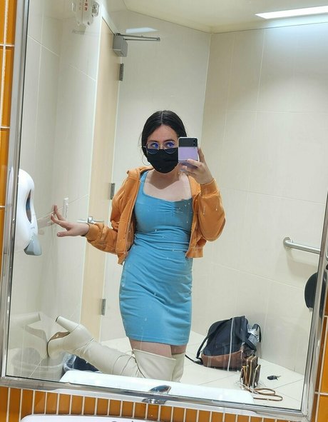 yourlocalfuta model hd picture