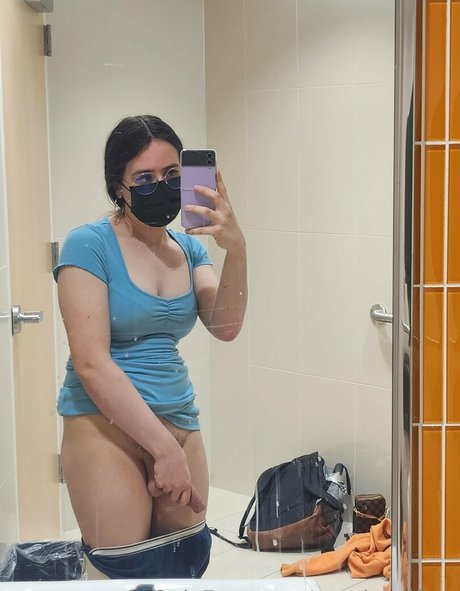 yourlocalfuta star nude picture