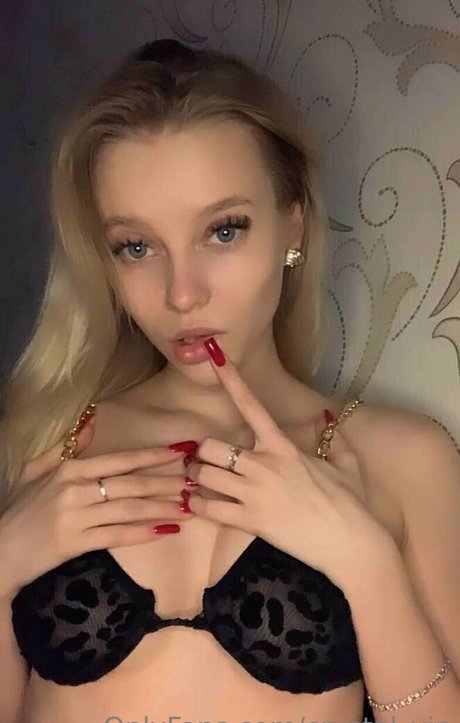 crystal vip pretty actress archive