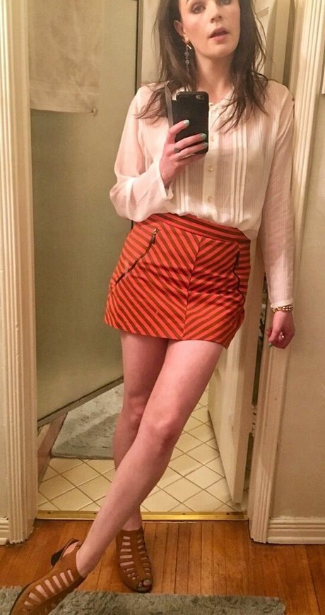 Aisling Bea perfect pornstar galleries