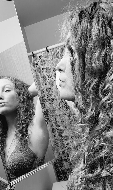 snow bunny907 hot actress pics