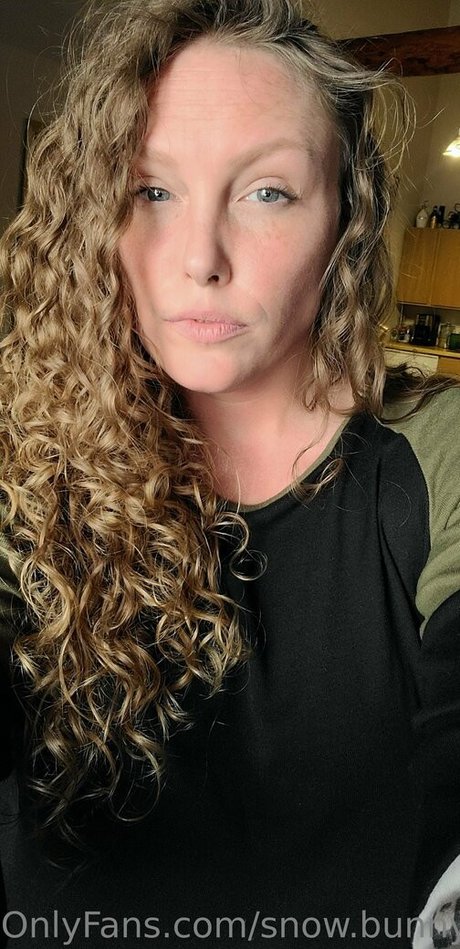 snow bunny907 beautiful pornstar picture