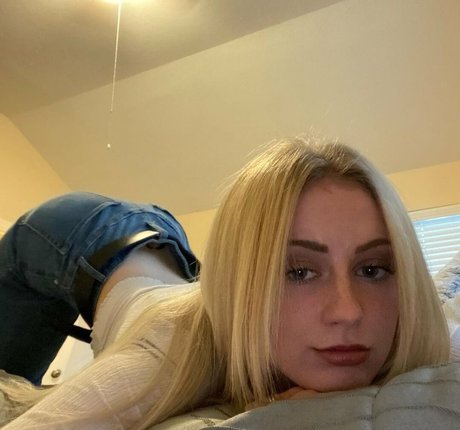 Katsokinkyy nice actress image