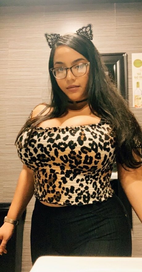 Jaki Oppai pornstar galleries