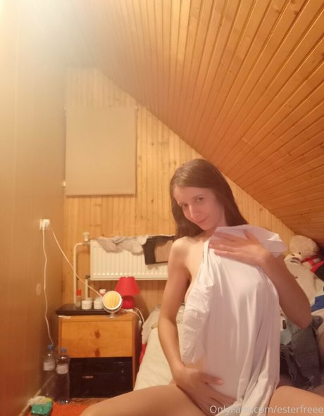 esterfreee pornstar adult pictures