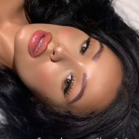 Jasuncensored hot actress img