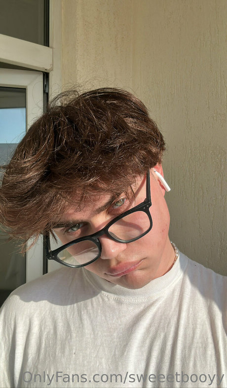 sweeetbooyy model beautiful picture