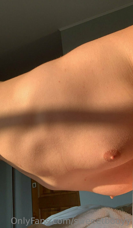 sweeetbooyy model perfect pics