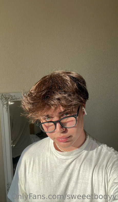 sweeetbooyy model top pic