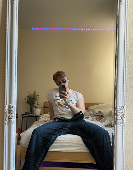 sexy selfie onlyfans adult photos