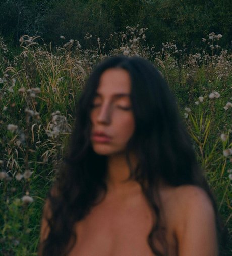 Iulia Girbu star exclusive pic