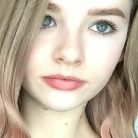 Heyitzrachael exclusive star photos