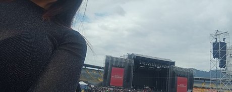 Officefacil nice actress image