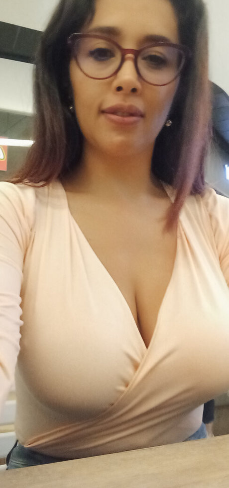 Officefacil xxx pornstar gallery