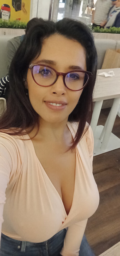 Officefacil pornstar free pictures