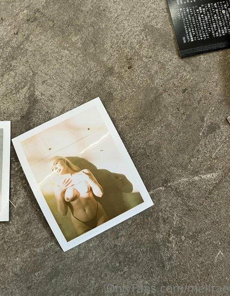 hairy legs onlyfans top img