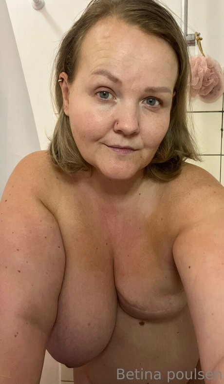 betina poulsen star pretty pics