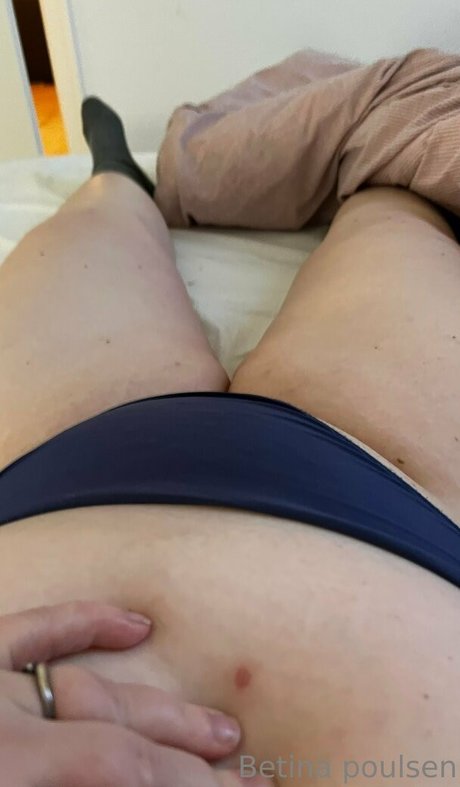 betina poulsen star sexy img